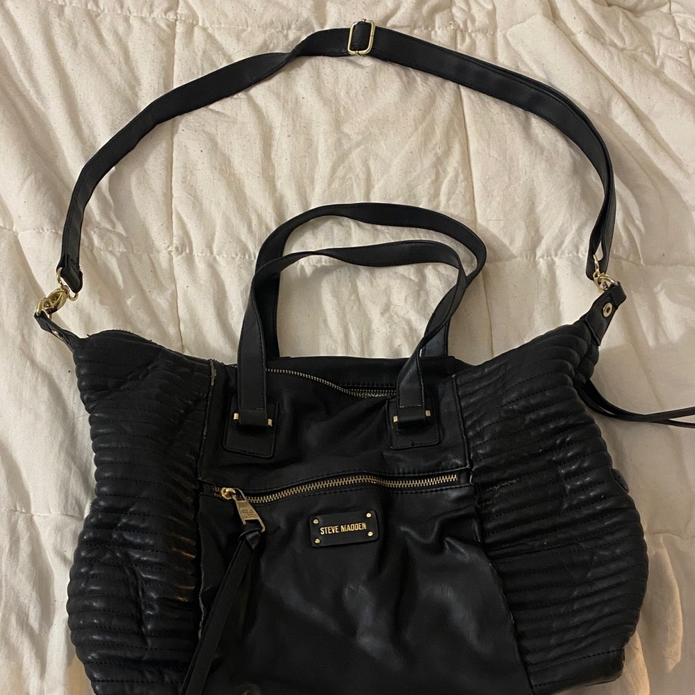 Steve Madden Black Quilted Shoulder Bag